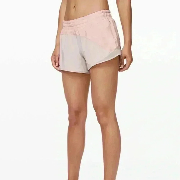 Lululemon Hotty Hot Short - Picture 1 of 9